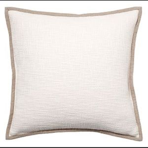 NWT Pottery Barn Basket weave pillow case 20”